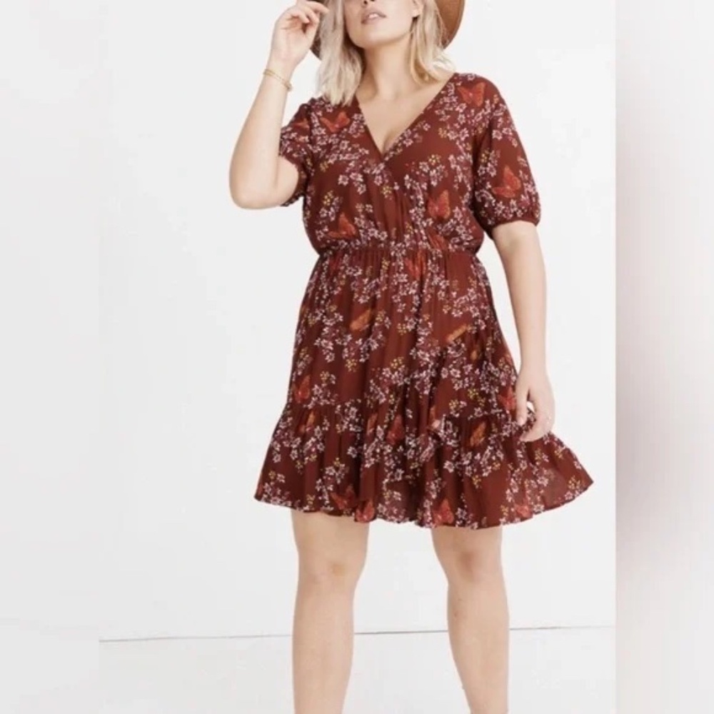 MADEWELL Ruffle Wrap Dress In Windowbox Floral & Butterfly Print Size 6 - Picture 6 of 7
